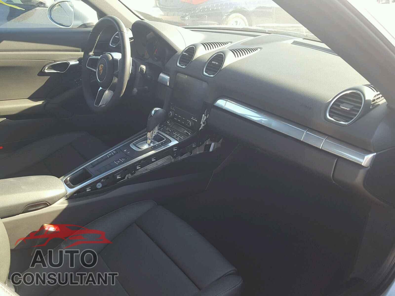 PORSCHE CAYMAN 2017 - WP0AA2A87HS270117