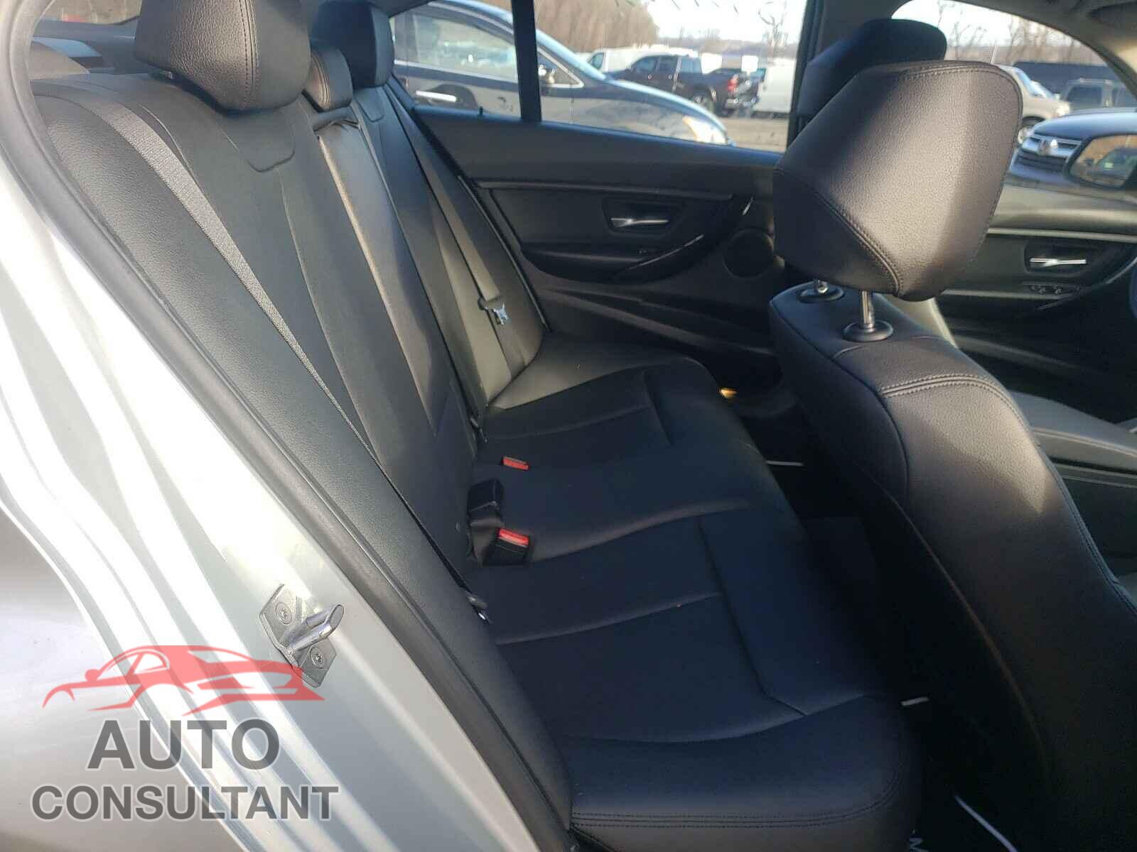 BMW 3 SERIES 2016 - WBA8E5G53GNU20705