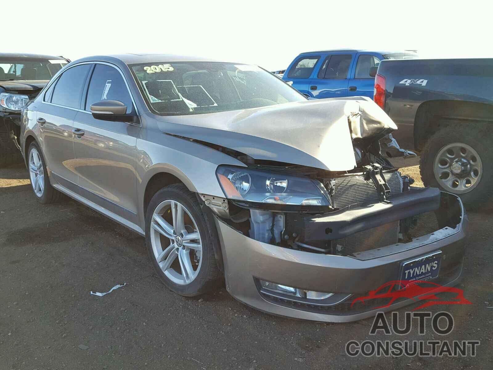VOLKSWAGEN PASSAT 2015 - 1VWCS7A30FC052693