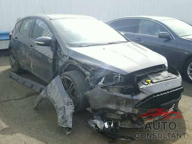 FORD FOCUS 2015 - 1FADP3L97FL358394