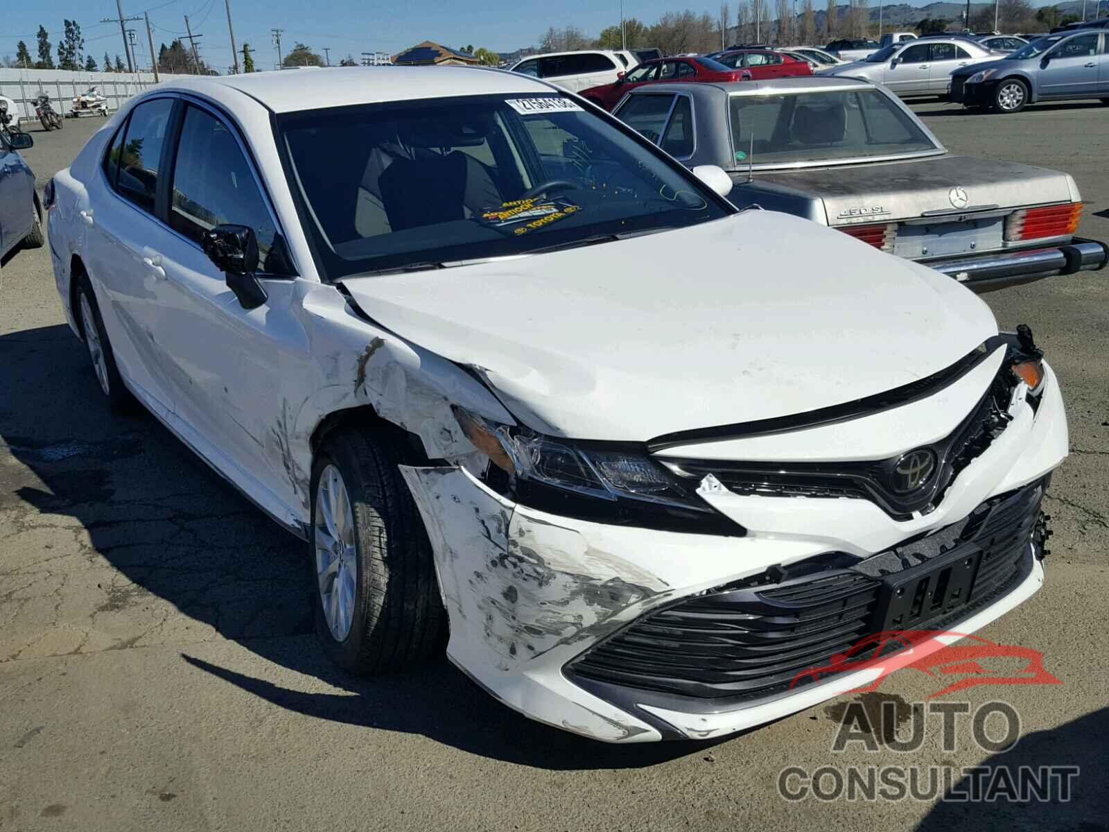TOYOTA CAMRY 2018 - JTNB11HK8J3055566