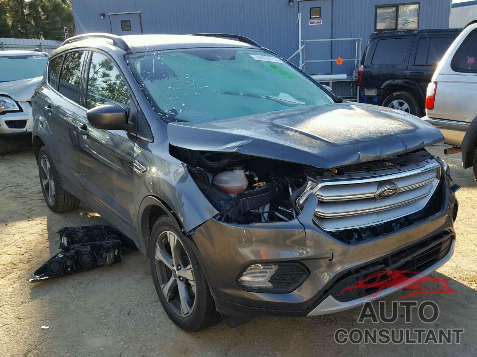 FORD ESCAPE 2017 - 1FMCU0GD6HUC72093