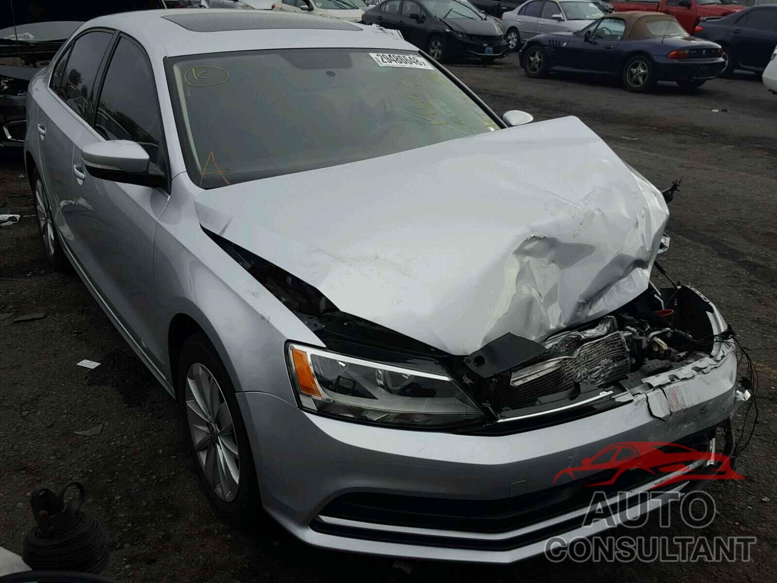 VOLKSWAGEN JETTA 2015 - 3VWD17AJ4FM220565