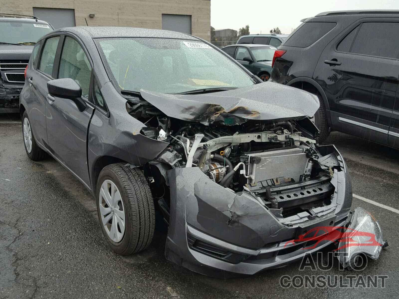 NISSAN VERSA 2017 - 3N1CE2CP8HL380032