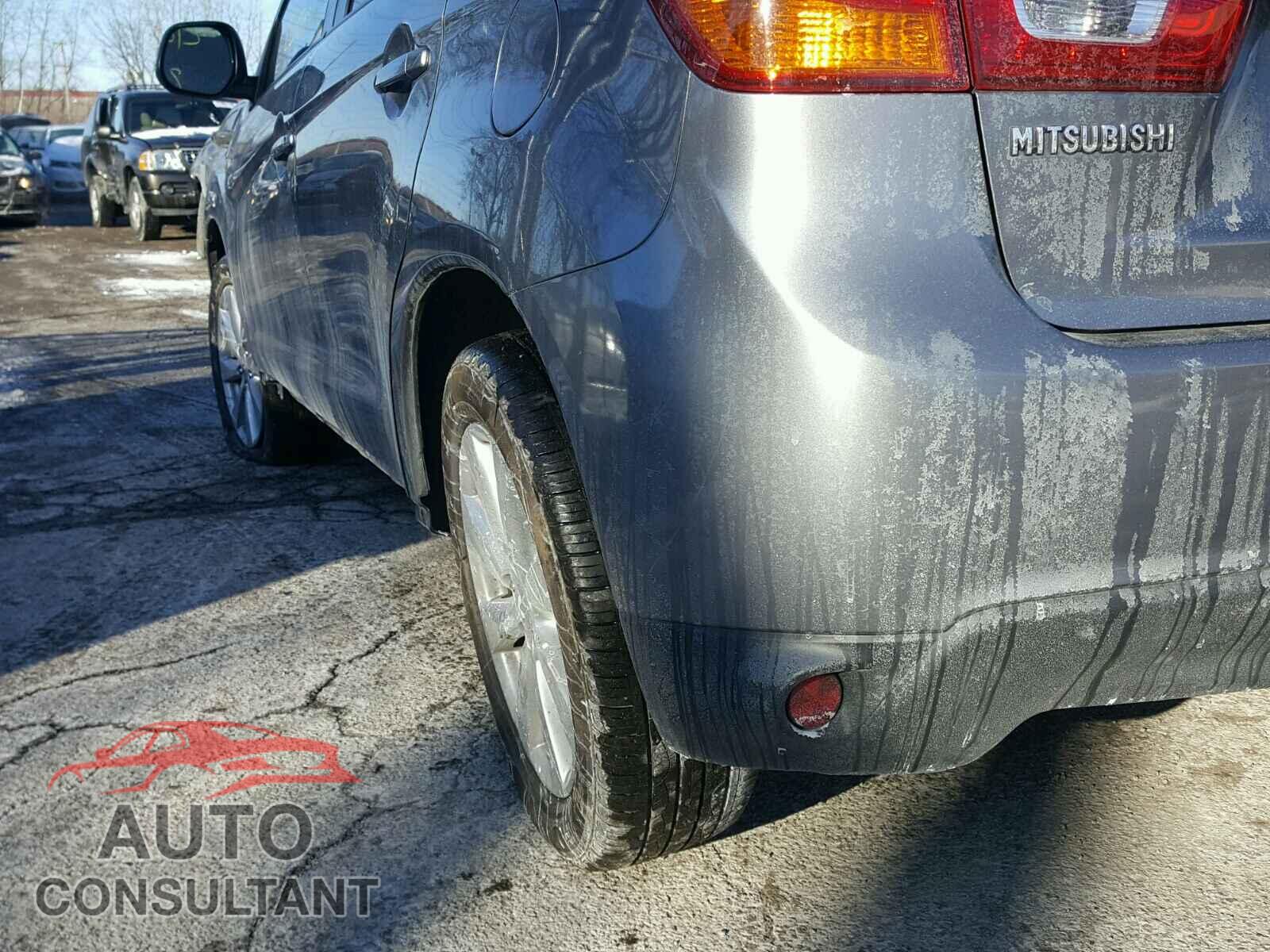 MITSUBISHI OUTLANDER 2015 - 4A4AR3AU6FE044313