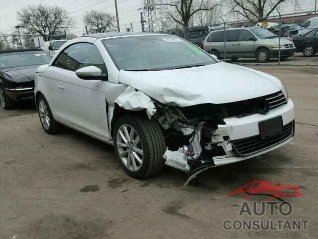 VOLKSWAGEN EOS 2015 - WVWBW8AH8FV002195