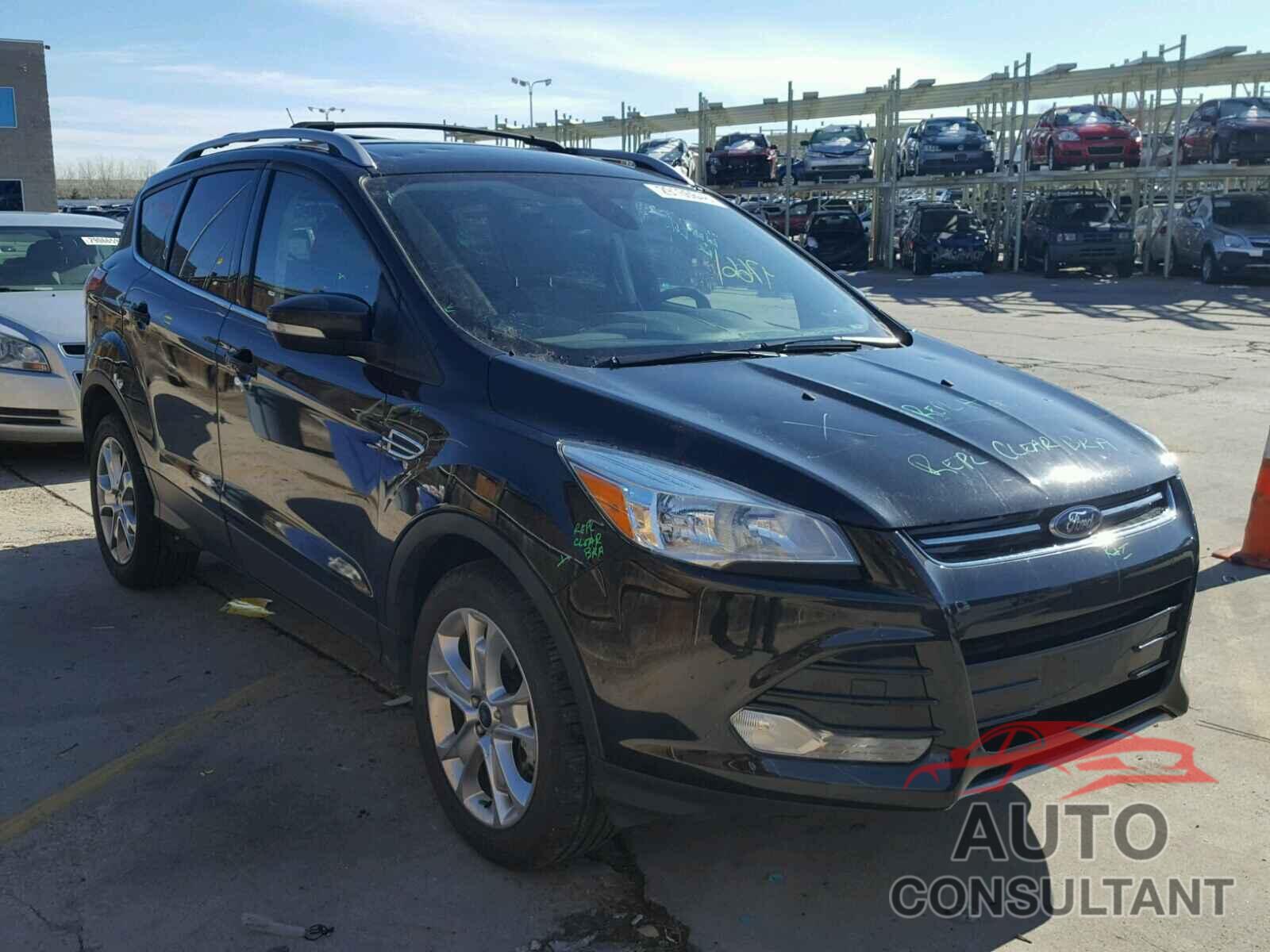 FORD ESCAPE 2015 - 1FMCU9J9XFUA08316