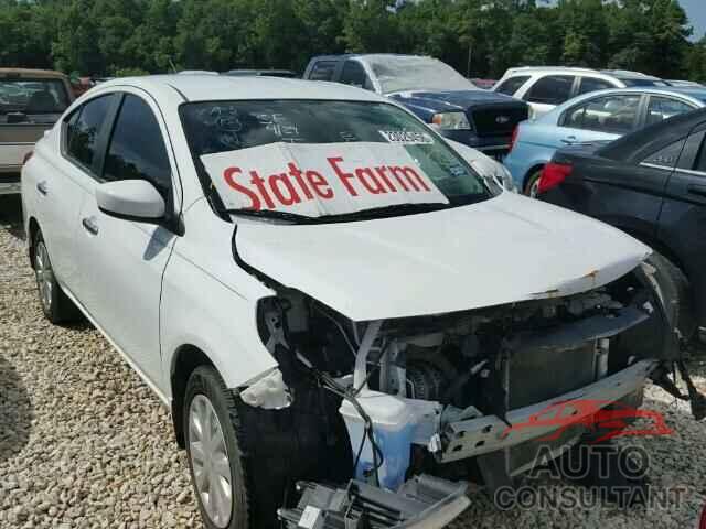 NISSAN VERSA 2015 - 3N1CN7AP4FL831292