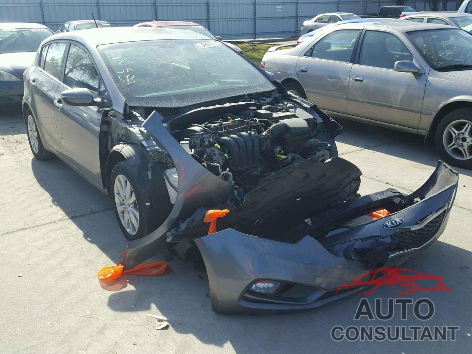 KIA FORTE 2015 - KNAFX5A82F5320310