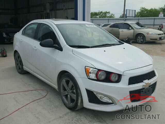 CHEVROLET SONIC 2015 - JM1GJ1W56G1446517
