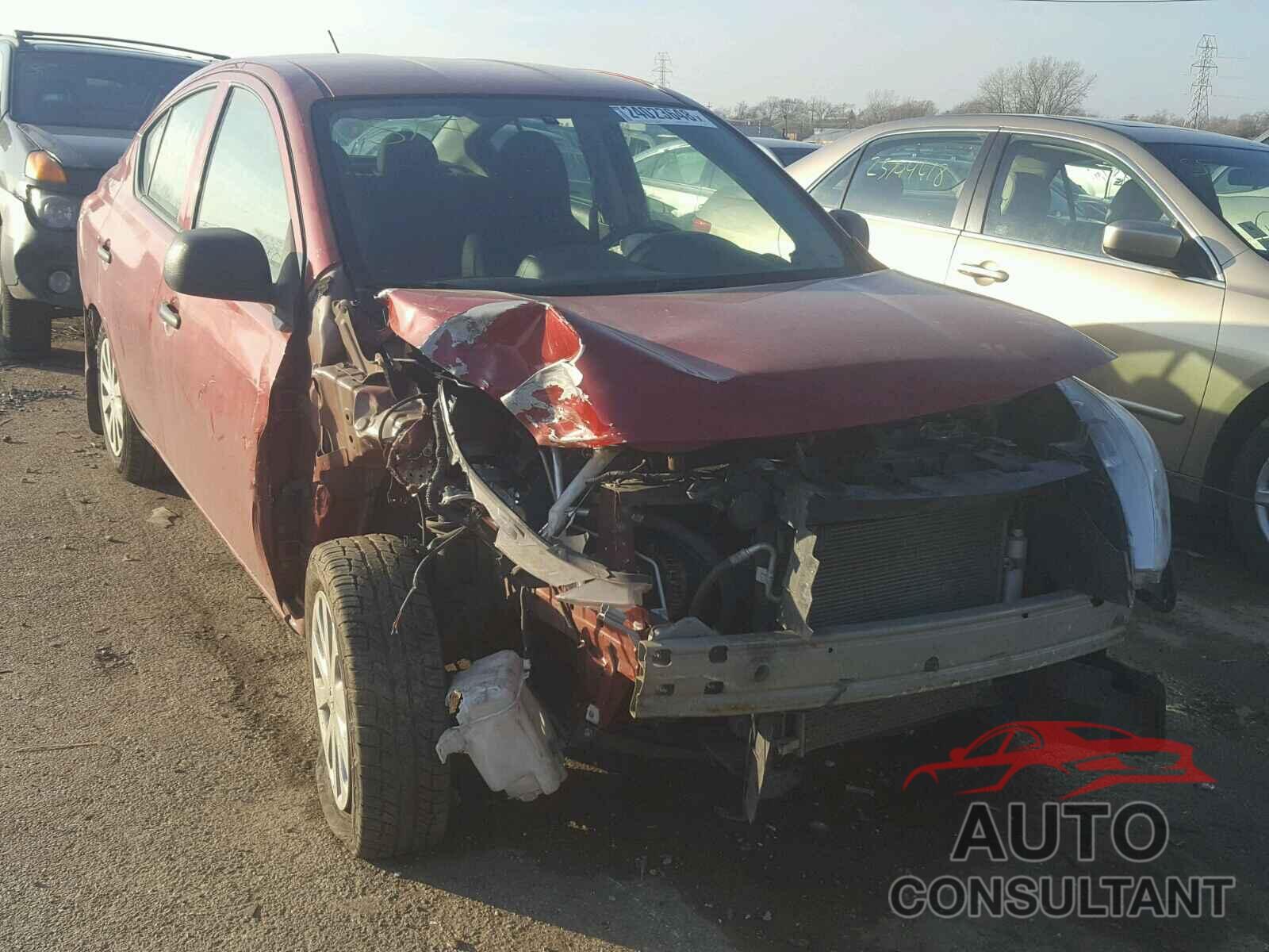 NISSAN VERSA 2015 - 3N1CN7AP8FL894556