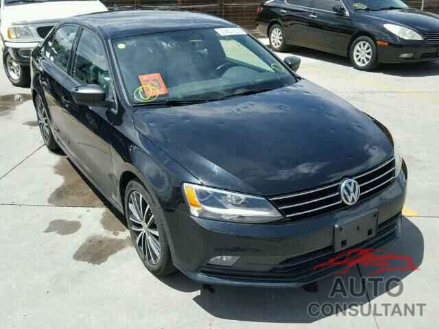 VOLKSWAGEN JETTA 2015 - 3VWD17AJ7FM428049