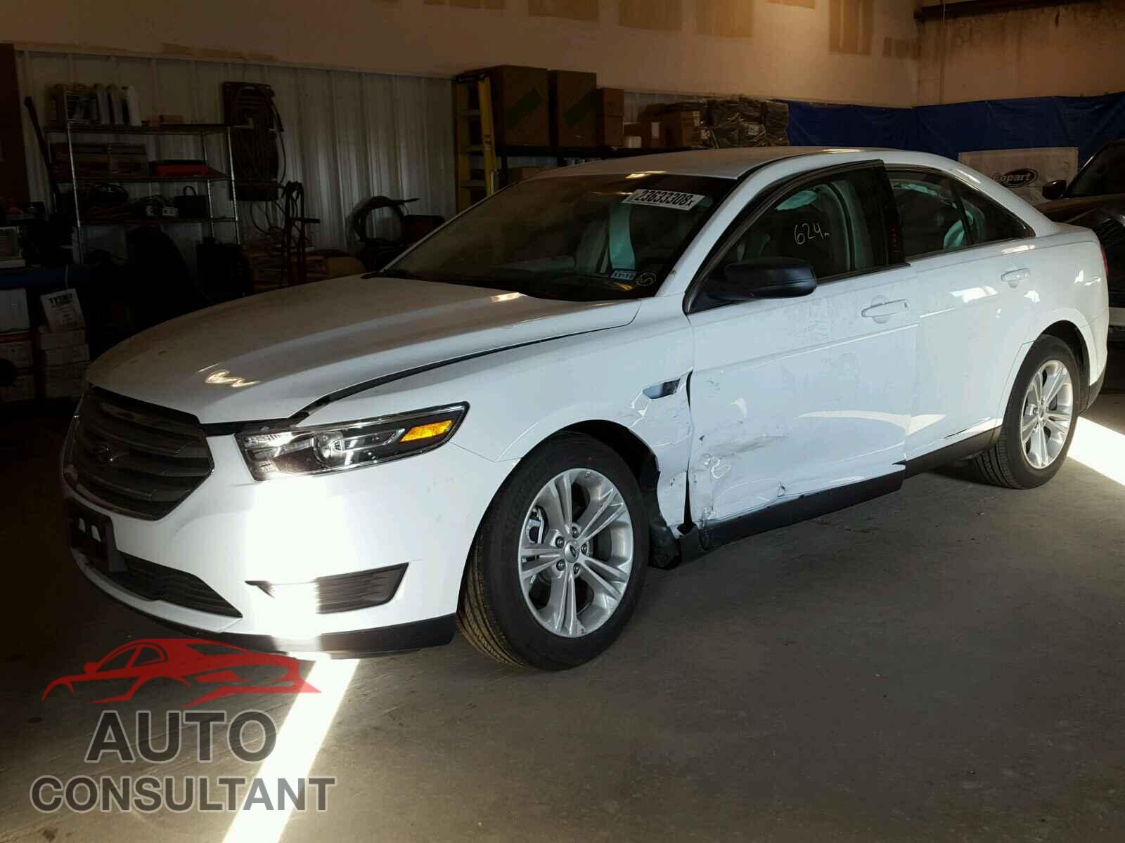 FORD TAURUS 2018 - 1FAHP2D86JG101102