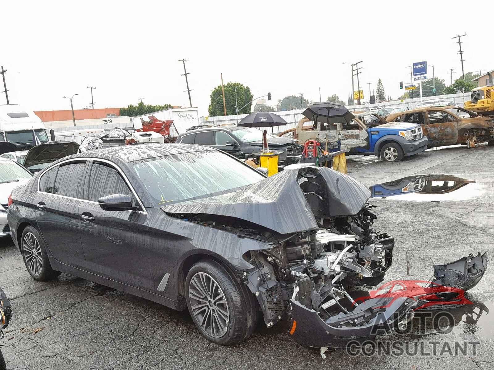 BMW 5 SERIES 2018 - WBAJA5C56JG898454