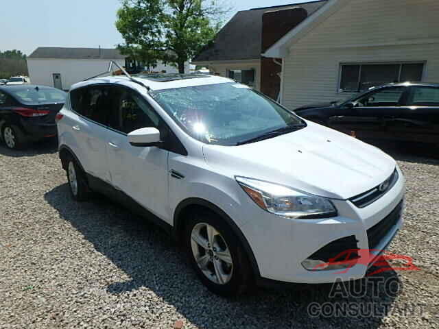 FORD ESCAPE 2015 - 1FMCU0GX1FUA15835