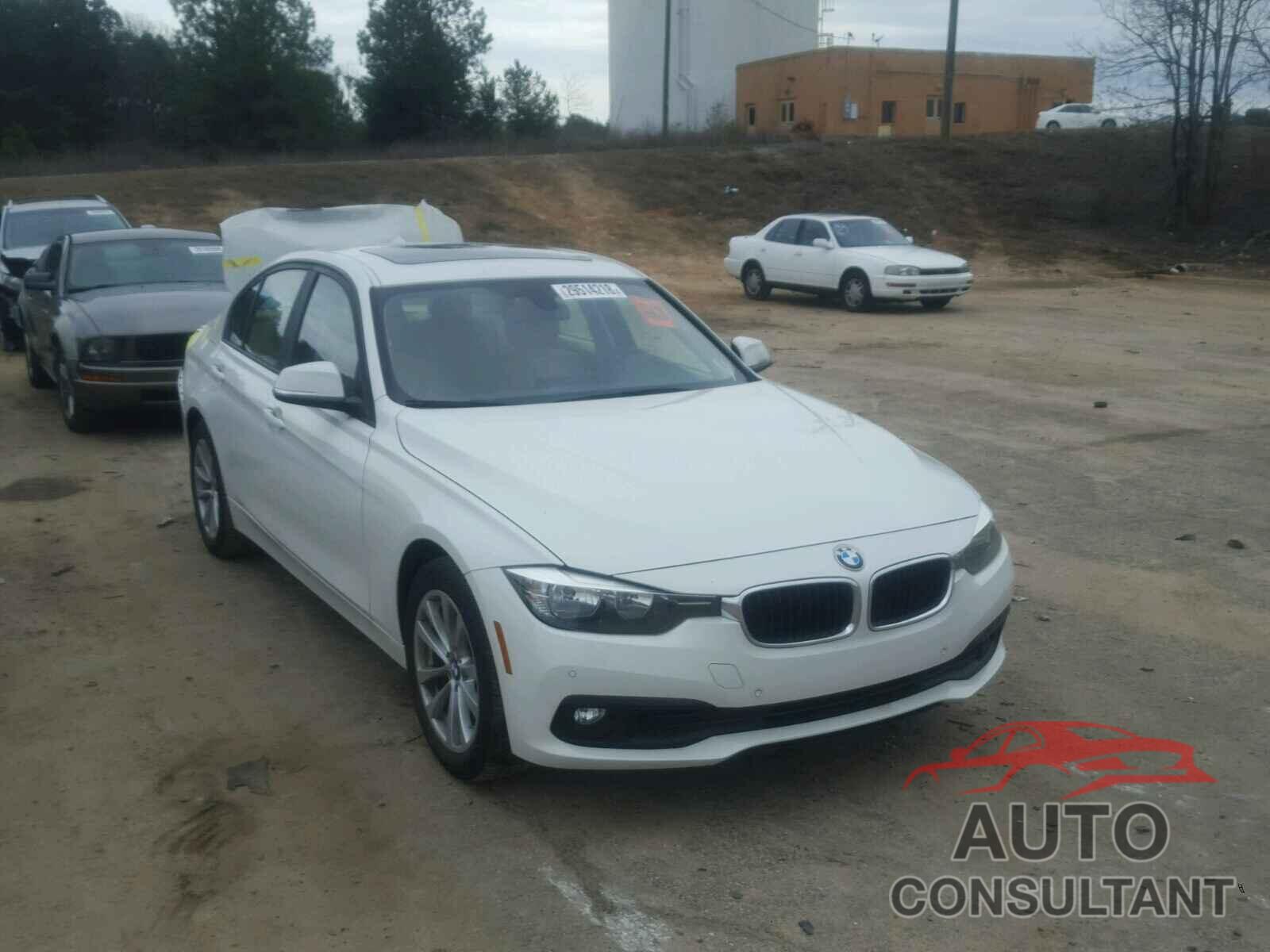 BMW 3 SERIES 2016 - WBA8E1G52GNU10207