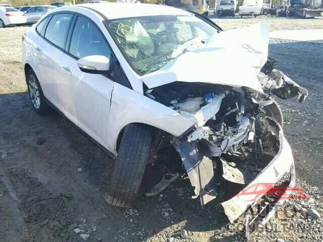 FORD FOCUS 2015 - 1FADP3F26FL365657
