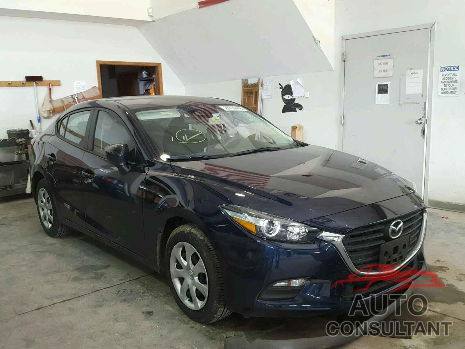 MAZDA 3 2018 - 3MZBN1U75JM172057