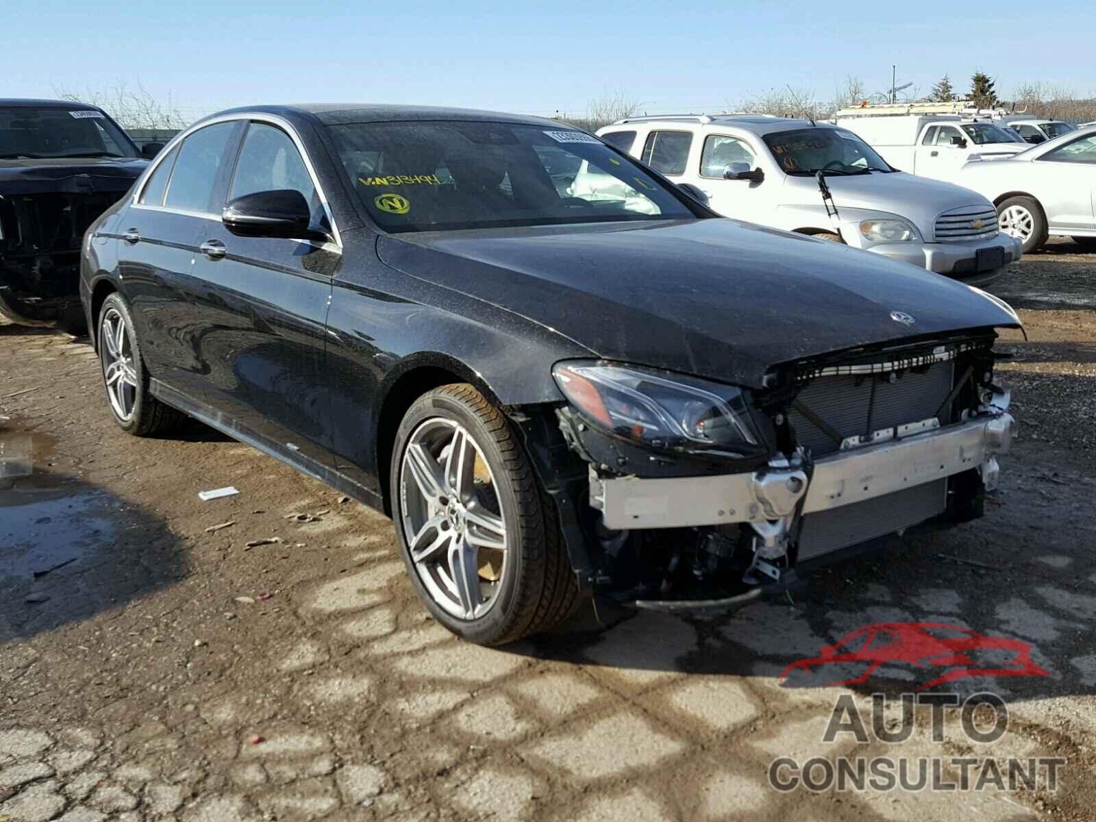 MERCEDES-BENZ E300 2018 - WDDZF4KB7JA313494