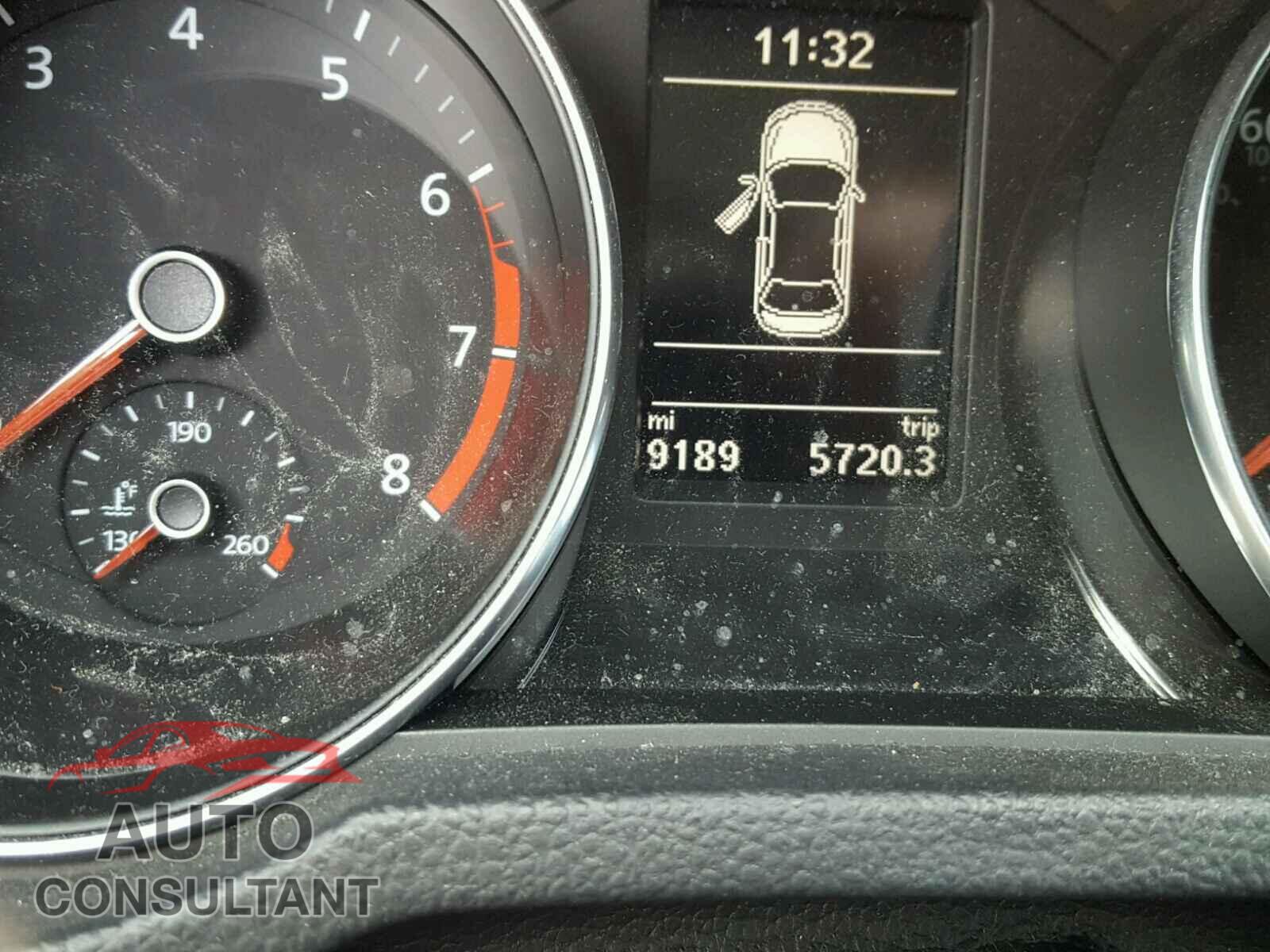 VOLKSWAGEN PASSAT 2017 - 1VWAT7A39HC041747