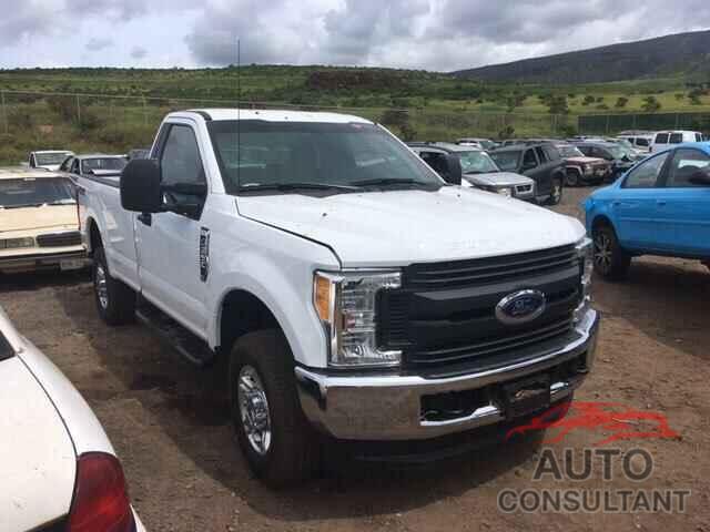 FORD F250 2017 - 1FTBF2B65HEB48518