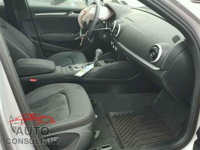 AUDI A3 2016 - WAUA7GFF2G1014181