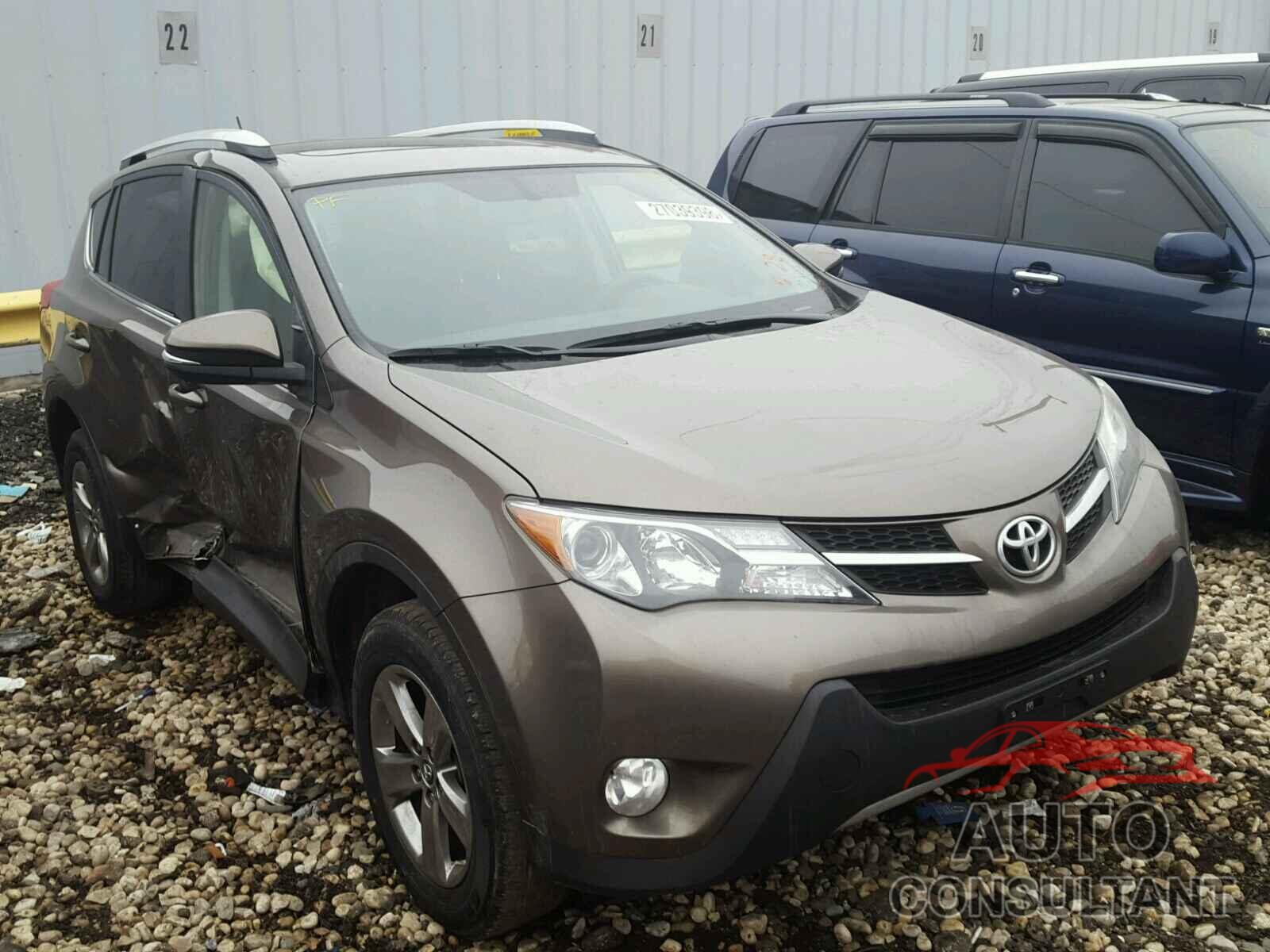 TOYOTA RAV4 2015 - JTMRFREV9FD172768