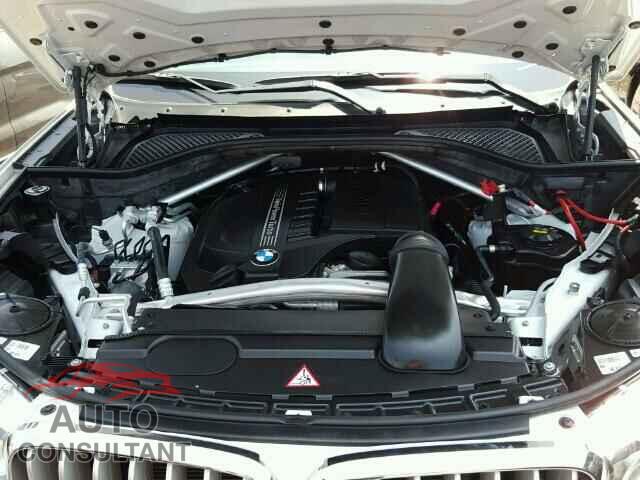 BMW X5 2015 - 5UXKR0C57F0K65267