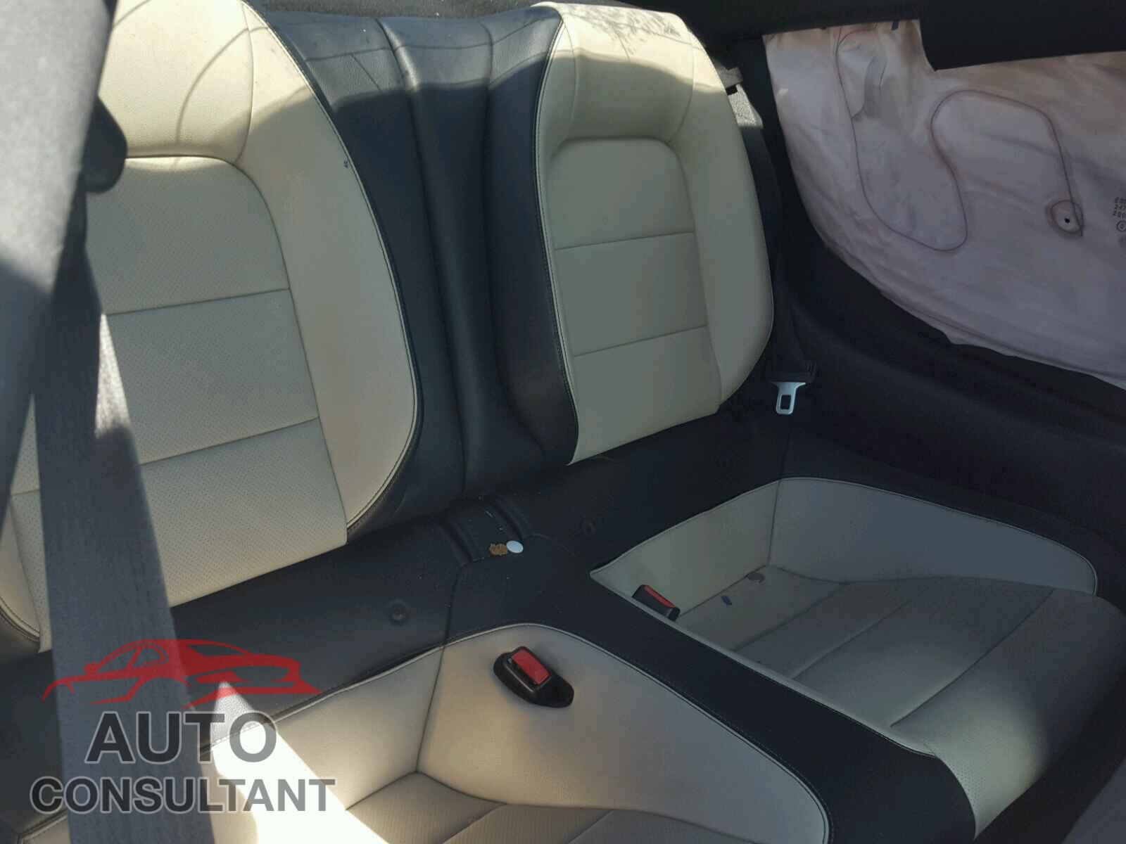 FORD MUSTANG 2015 - 1FA6P8TH4F5370584