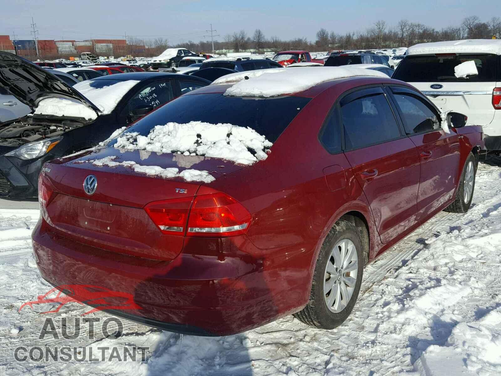 VOLKSWAGEN PASSAT 2015 - 1VWAT7A30FC101055