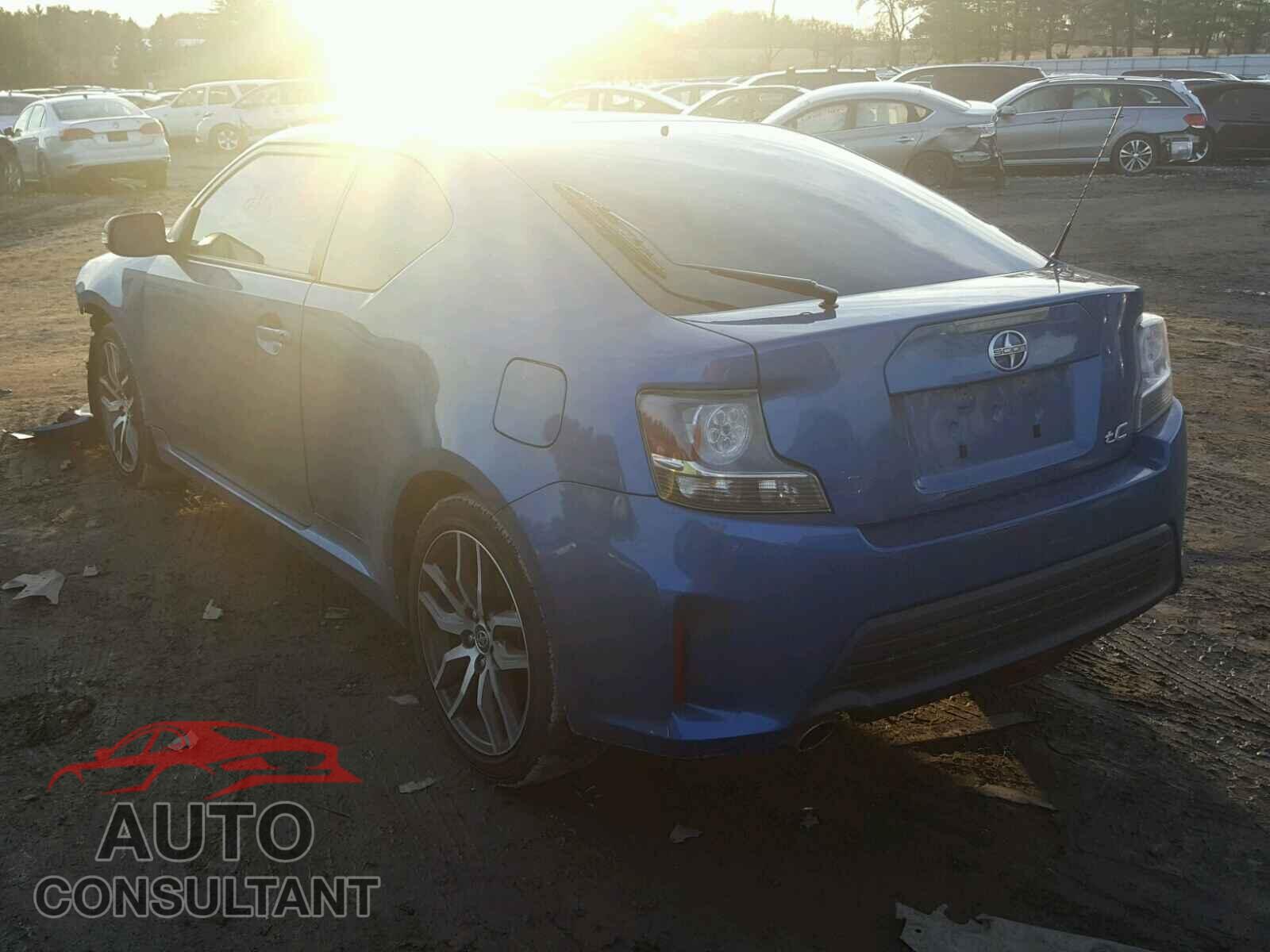 TOYOTA SCION 2016 - JTKJF5C75GJ024056