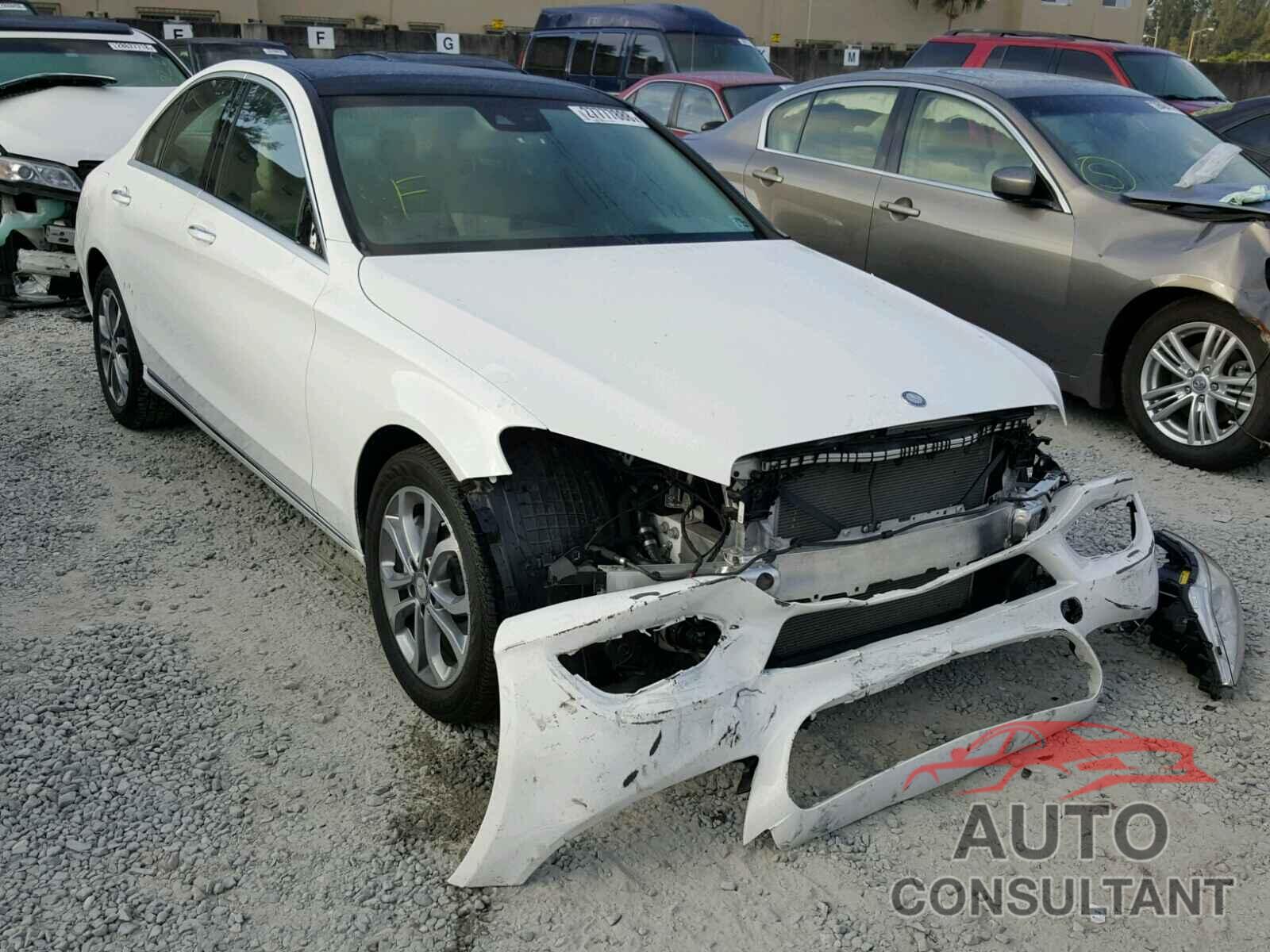 MERCEDES-BENZ C300 2017 - 55SWF4KB1HU207040