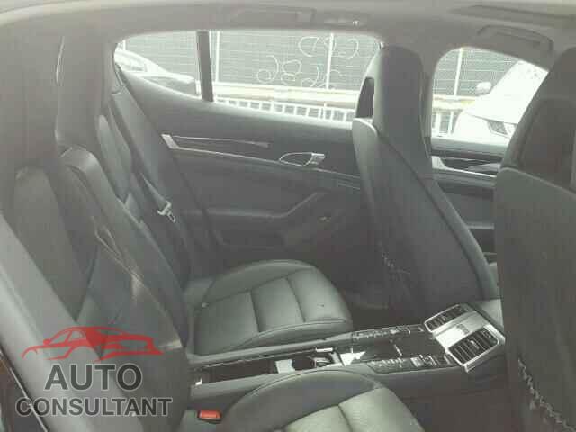 PORSCHE PANAMERA 2015 - WP0AA2A70FL007434