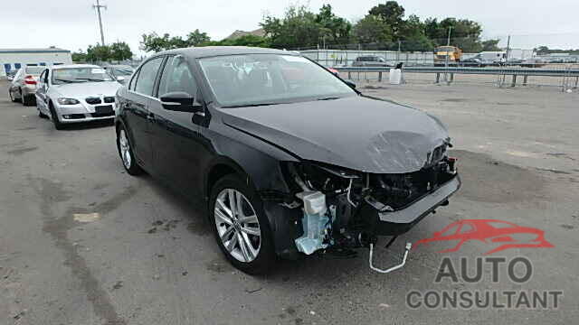 VOLKSWAGEN JETTA 2015 - 3VWL17AJ7FM269092