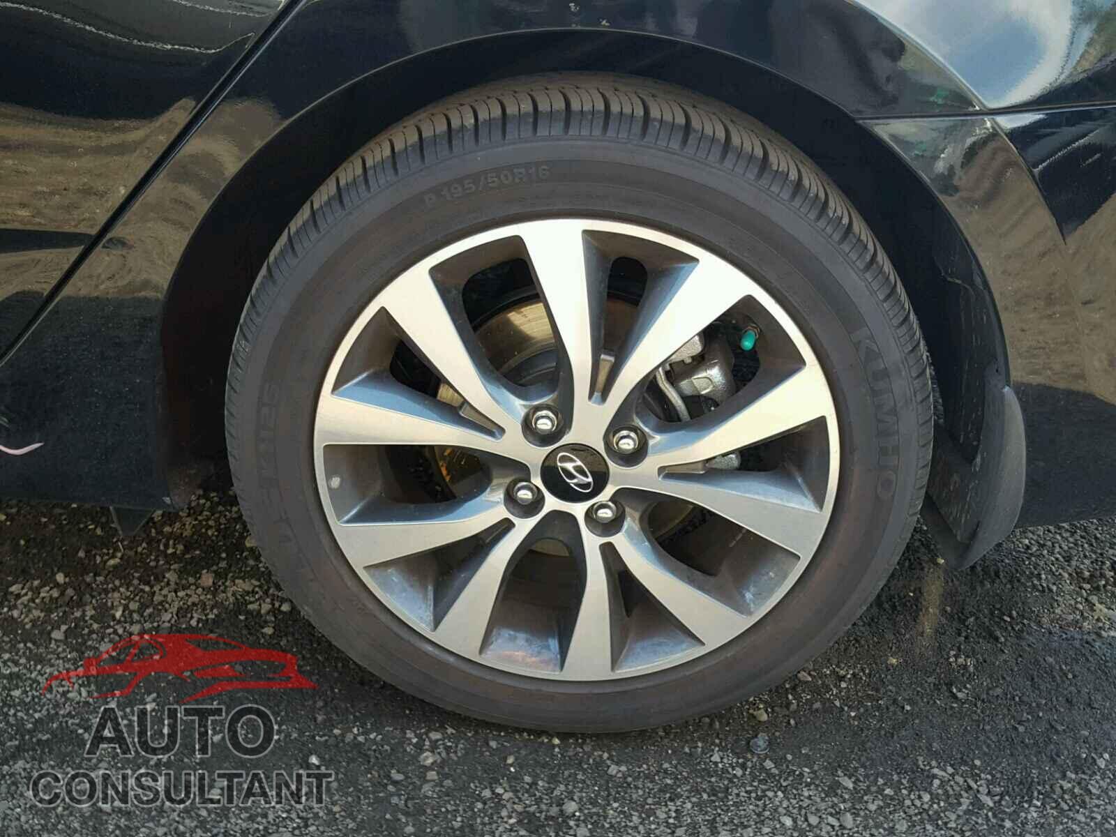 HYUNDAI ACCENT 2017 - KMHCT4AE2HU377385