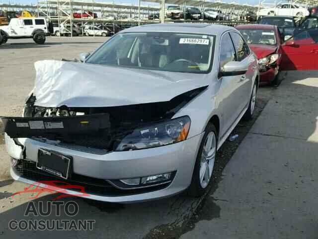 VOLKSWAGEN PASSAT 2015 - 1VWBS7A37FC011957