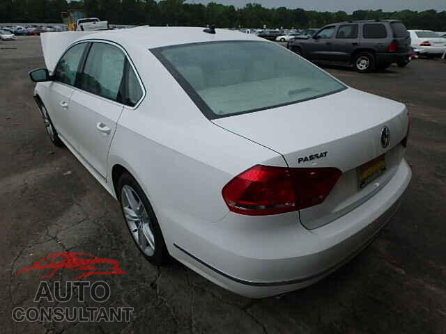 VOLKSWAGEN PASSAT 2015 - 1VWBV7A37FC080073