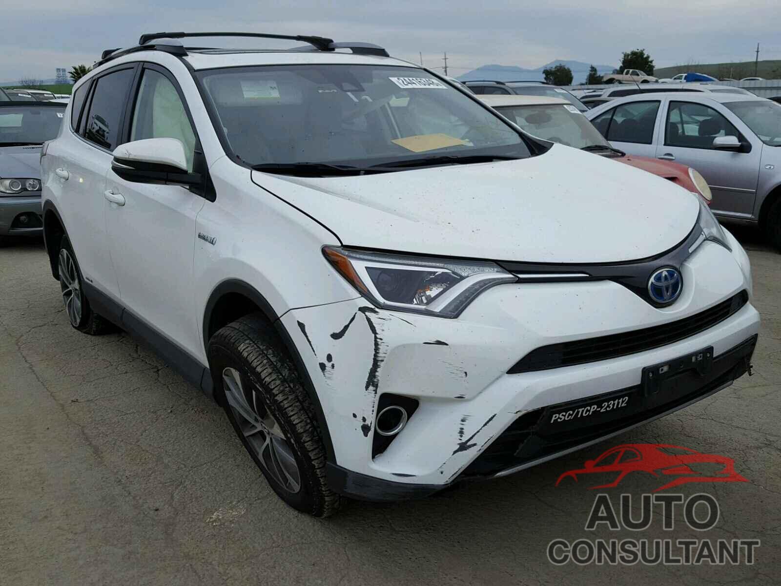 TOYOTA RAV4 2017 - JTMRJREV0HD061558