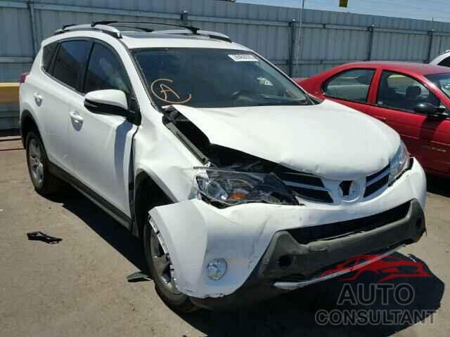 TOYOTA RAV4 2015 - JTMRFREV2FD106868