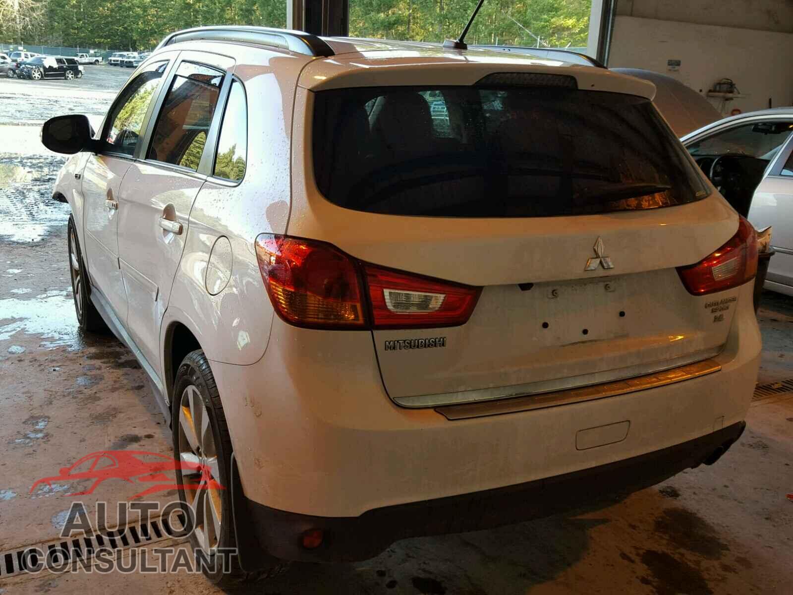 MITSUBISHI OUTLANDER 2015 - 4A4AR4AW9FE044488