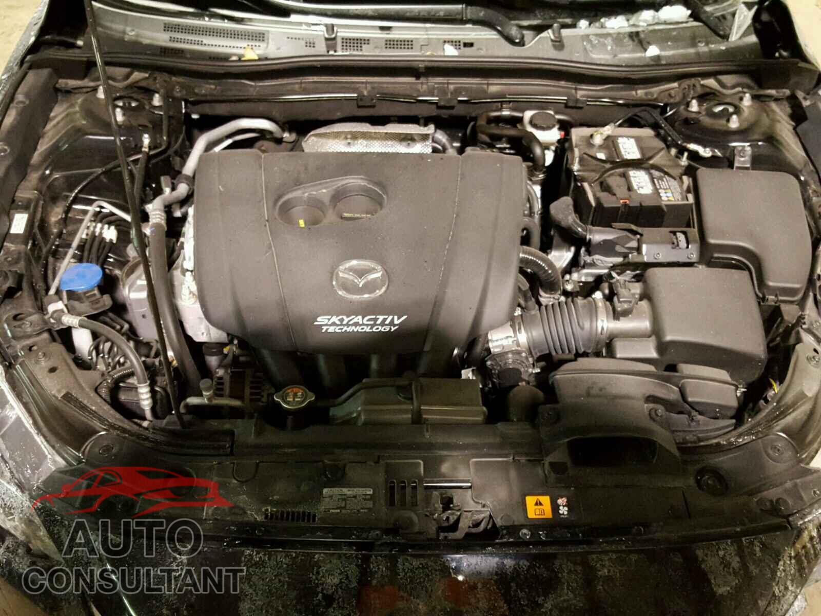 MAZDA 3 2017 - 3MZBN1L36HM157737
