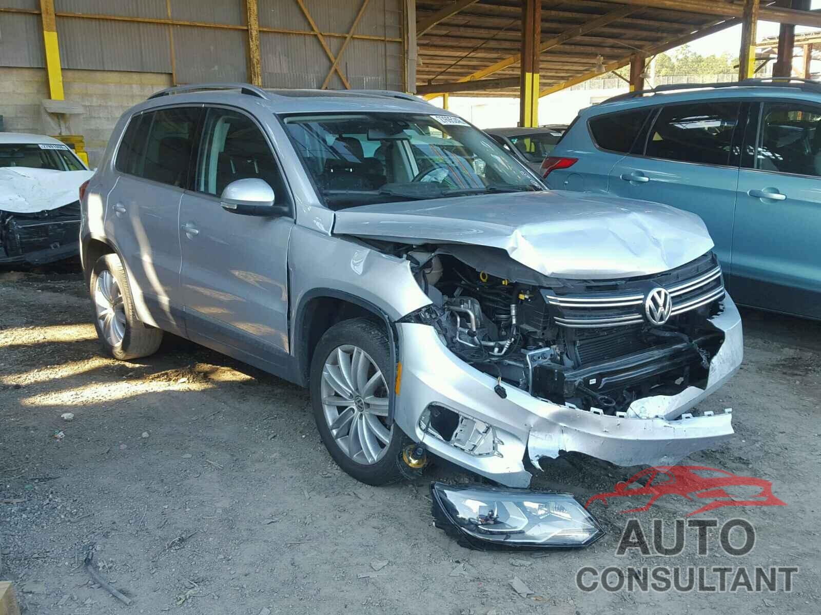 VOLKSWAGEN TIGUAN 2016 - WVGAV7AX0GW578791