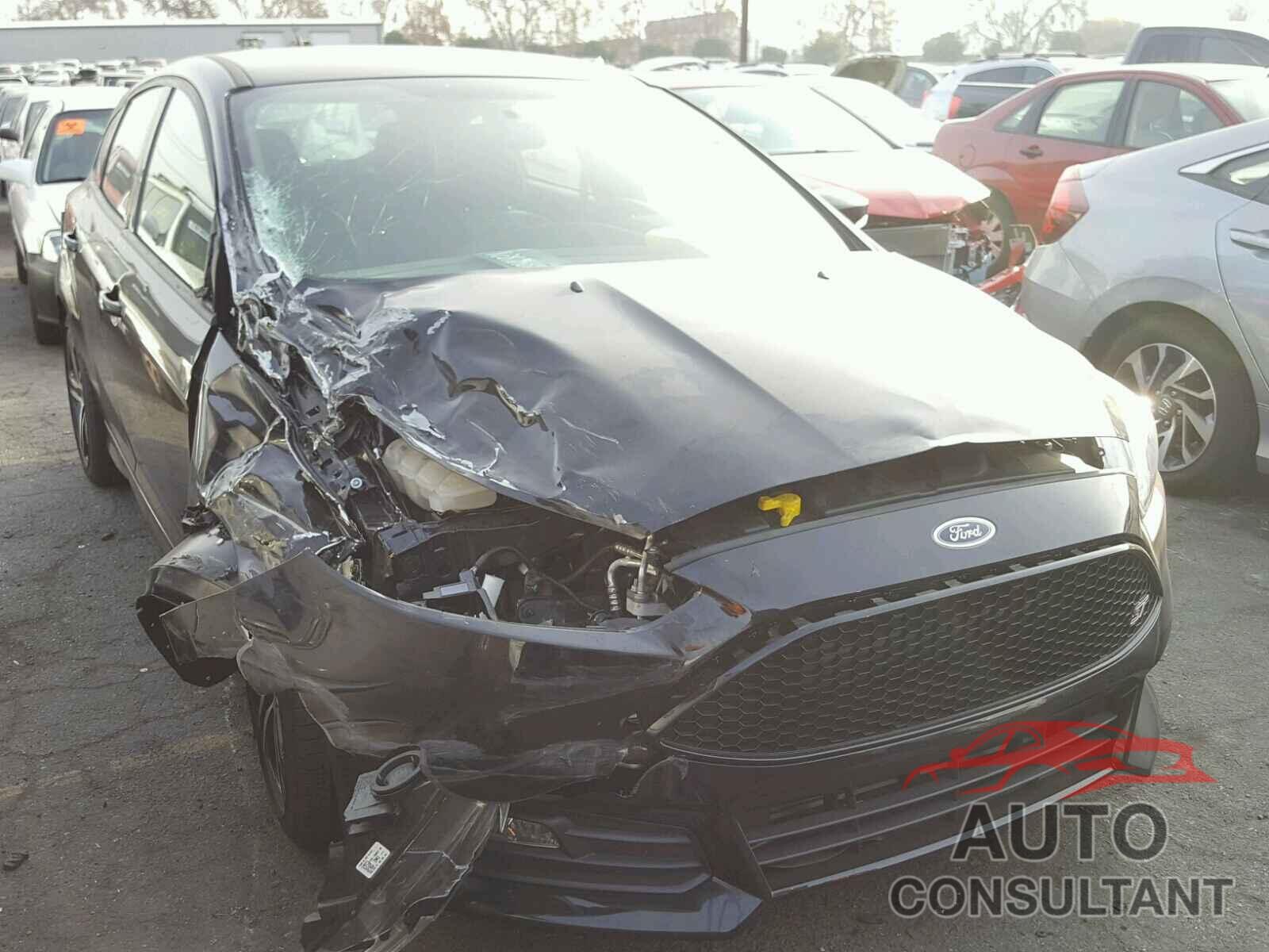 FORD FOCUS 2017 - 1FADP3L98HL343809