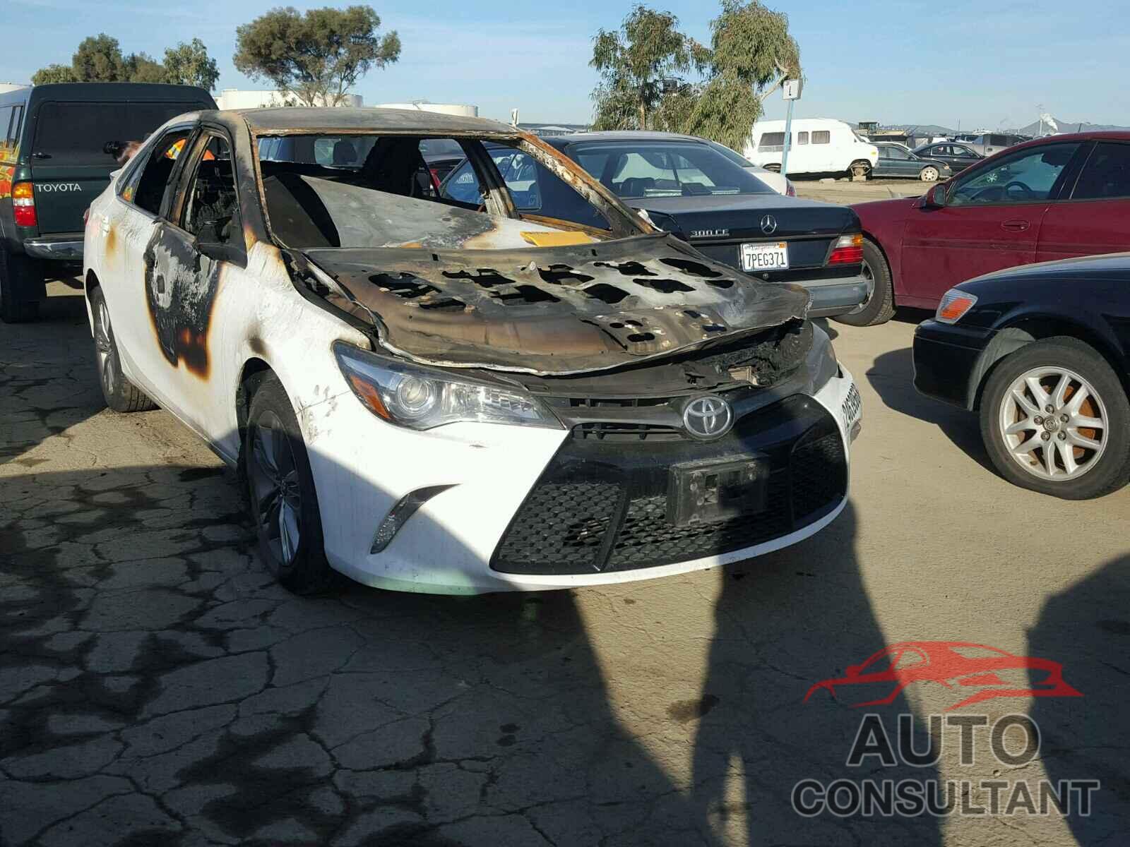 TOYOTA CAMRY 2015 - 4T1BF1FK7FU071215