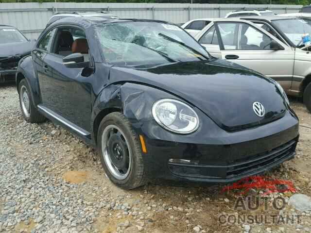 VOLKSWAGEN BEETLE 2015 - 3VWF17AT1FM654601