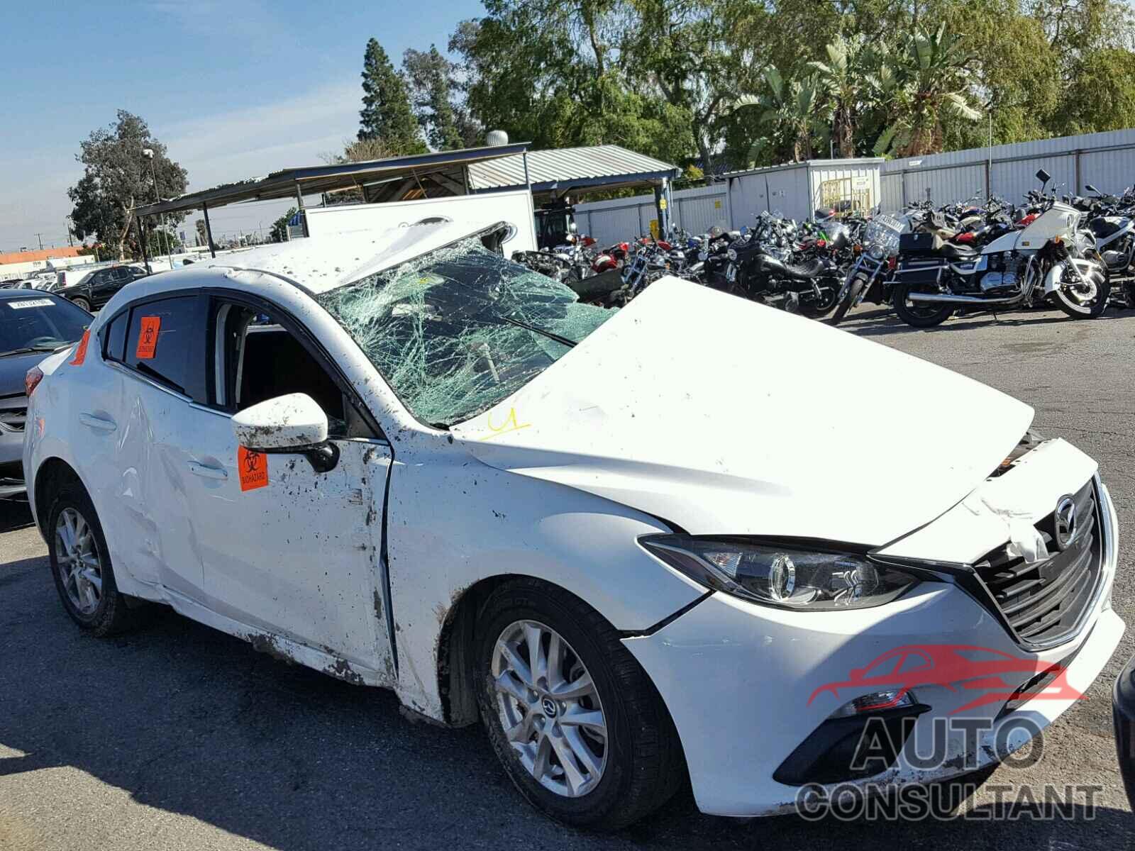 MAZDA 3 2015 - JM1BM1V76F1243713