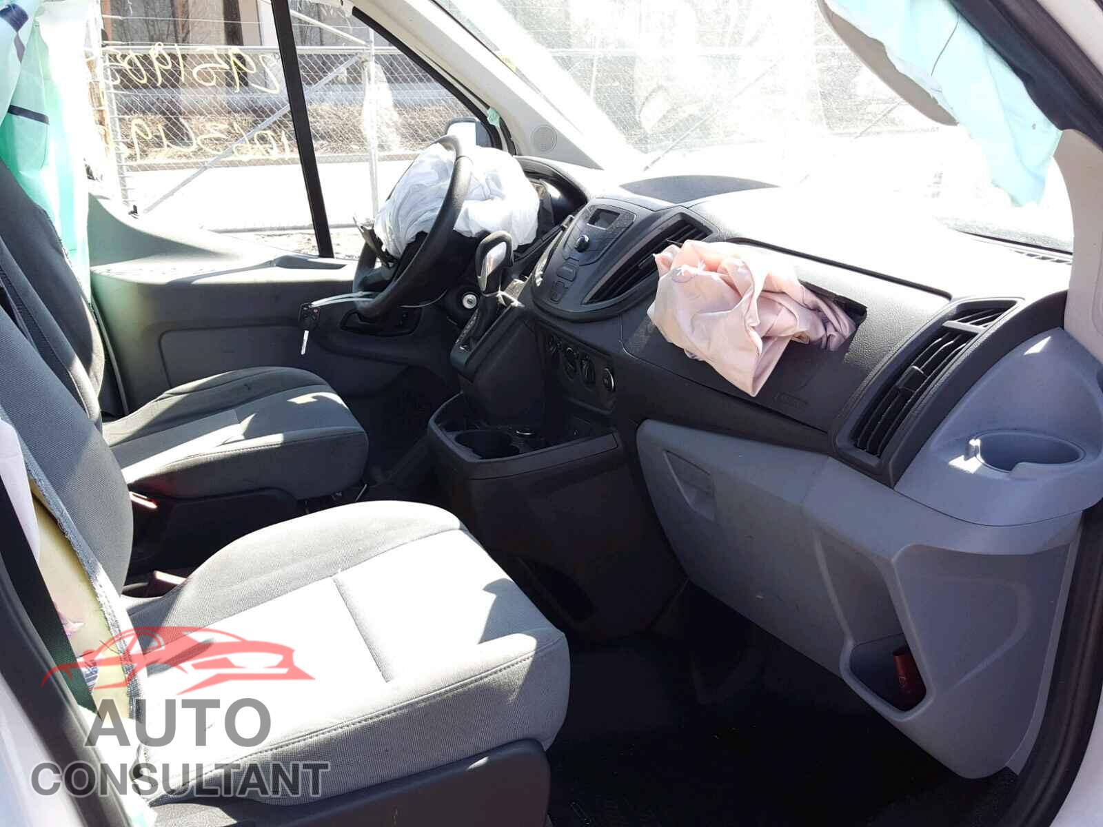 FORD TRANSIT CO 2015 - 1FTYR2ZM1FKA24752