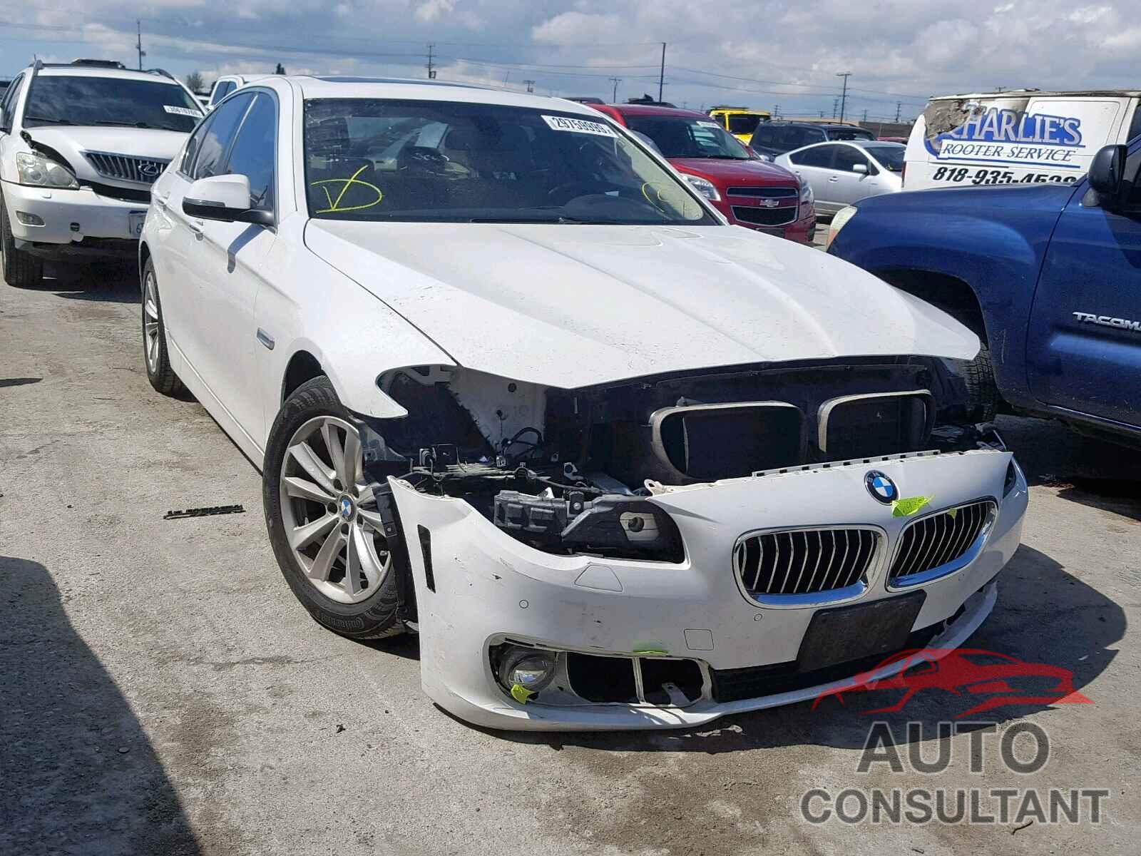 BMW 5 SERIES 2015 - WBA5A5C54FD524595