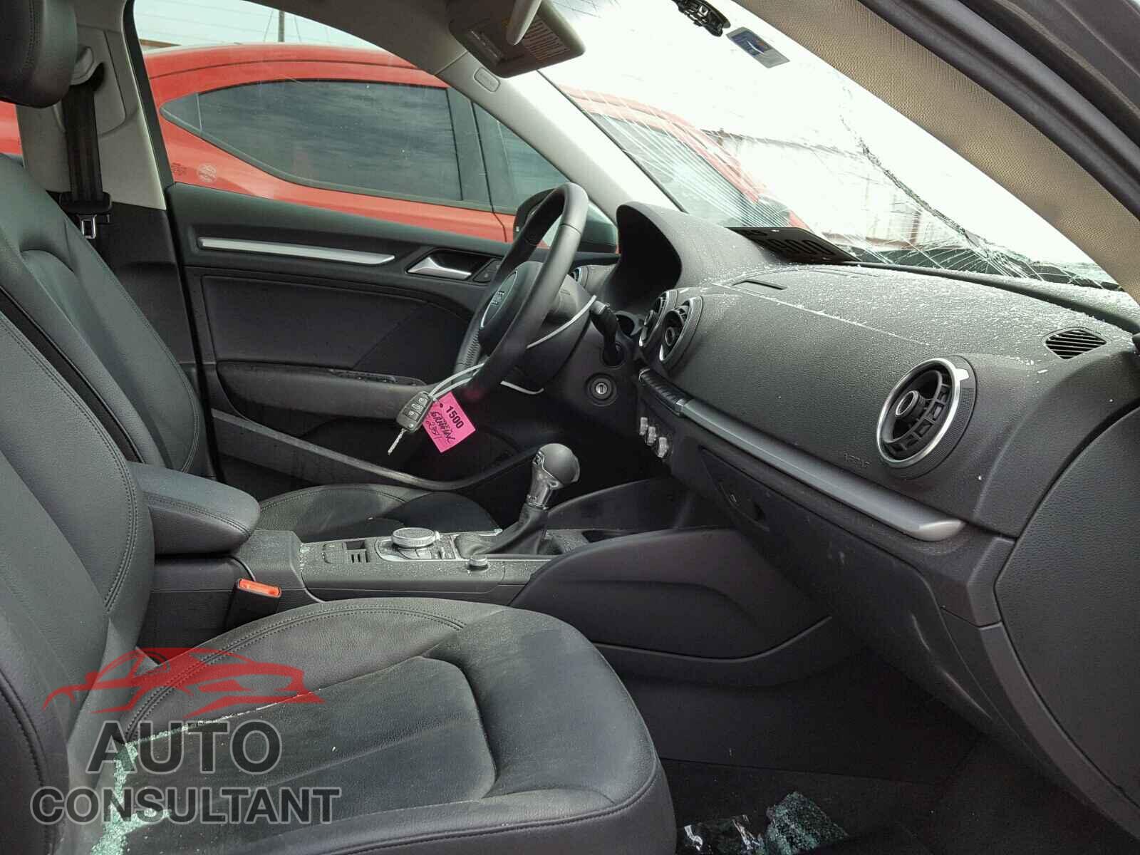 AUDI A3 2015 - WAUACGFF6F1005591