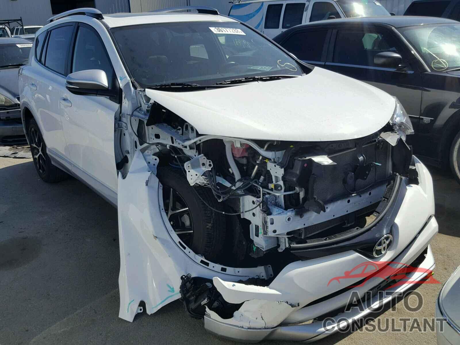 TOYOTA RAV4 2016 - JTMNFREV7GJ076686